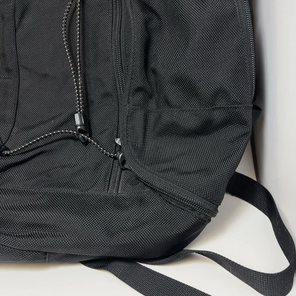MEC Unisex Convertible Carry On Convertible Backpack In Black Color